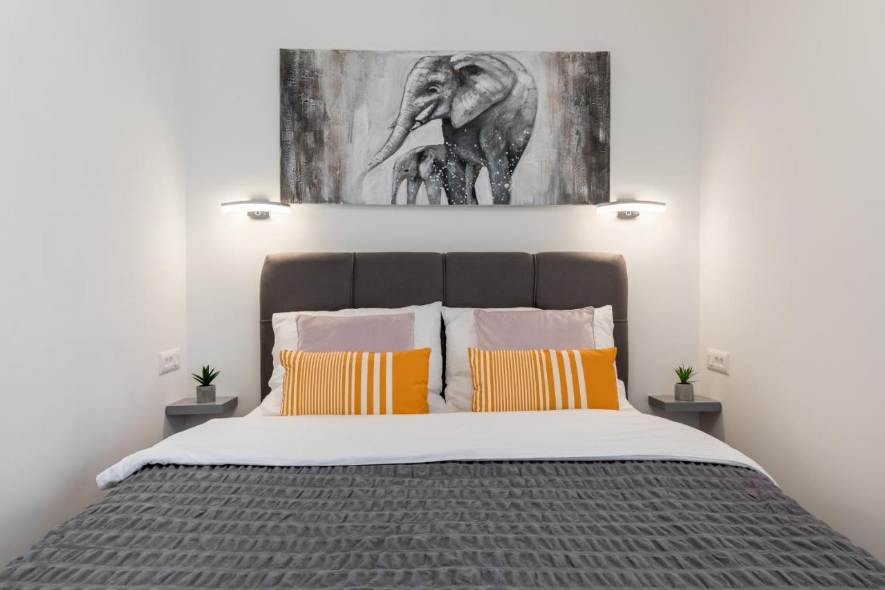 Elysian Zen Luxury Apartment - Two Bedroom Apartment With Terrace And Sea View Split Kültér fotó
